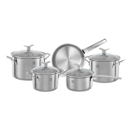 Conjunto de Panelas Electrolux Fundo Triplo 5 Peças - Inox Conjunto de Panelas Electrolux Fundo Triplo 5 Peças - Inox